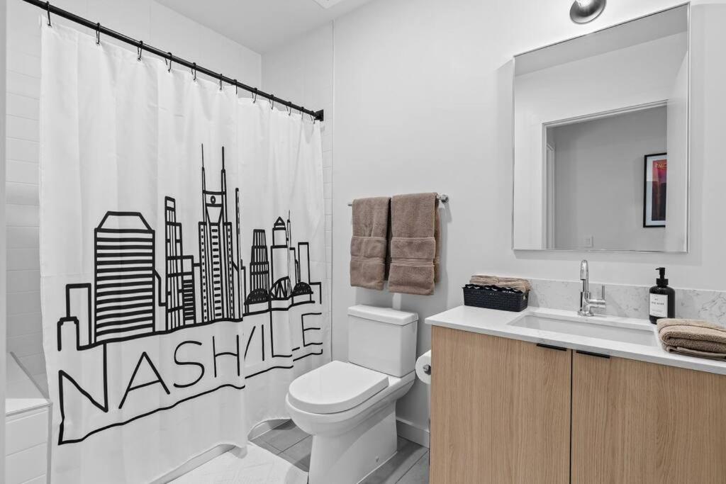 Skyline View, Pool, Gym, Balcony'S, Walk To Bway! Apartment Nashville Bagian luar foto