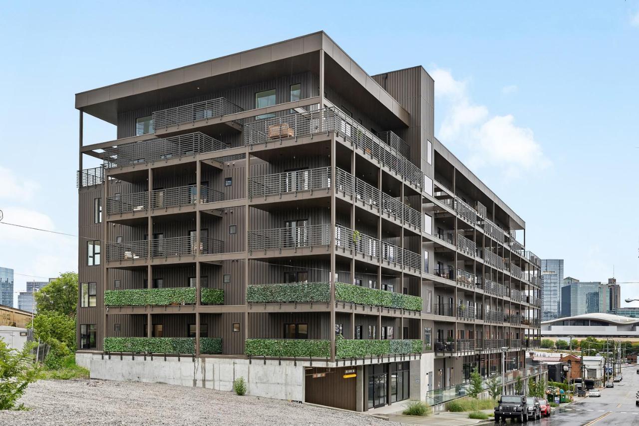 Skyline View, Pool, Gym, Balcony'S, Walk To Bway! Apartment Nashville Bagian luar foto