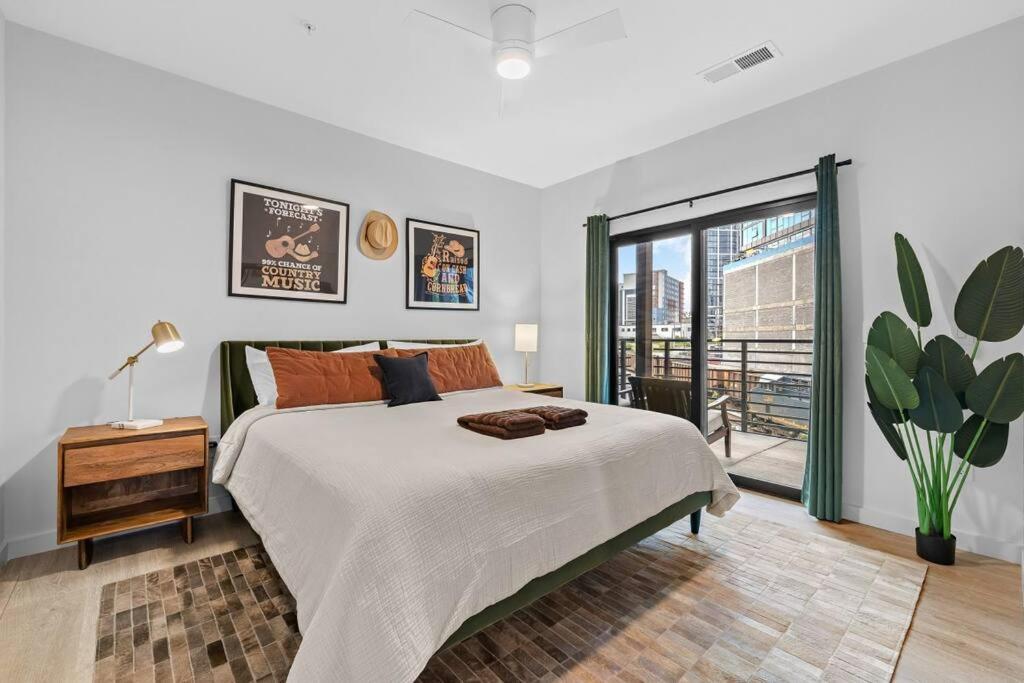Skyline View, Pool, Gym, Balcony'S, Walk To Bway! Apartment Nashville Bagian luar foto